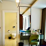 Union Port 3*